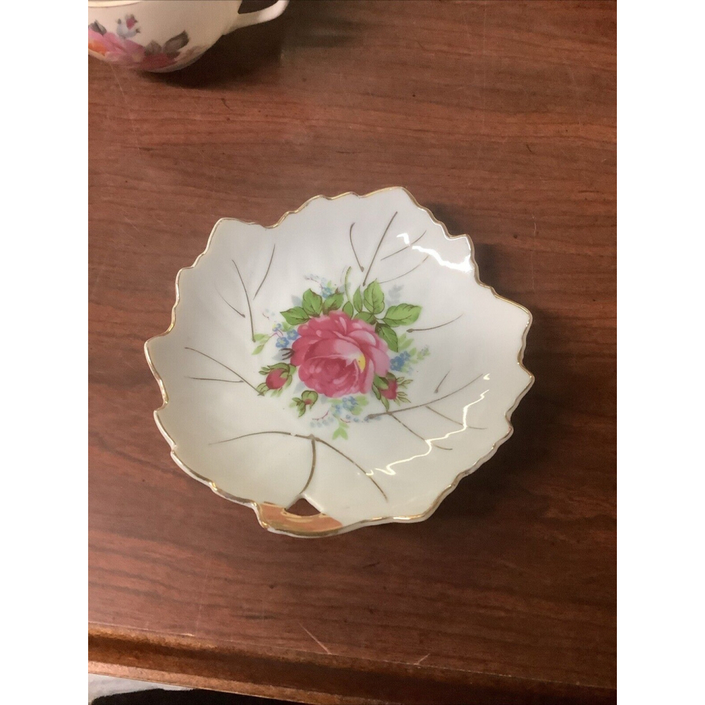 1950's Badcock Furniture (1) Roses & with Gold Trim Trinket Plate Style Right